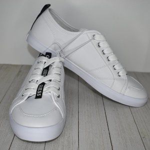 Guess Women's New Size 9.5 White and Black Classic Lace Up Sneakers